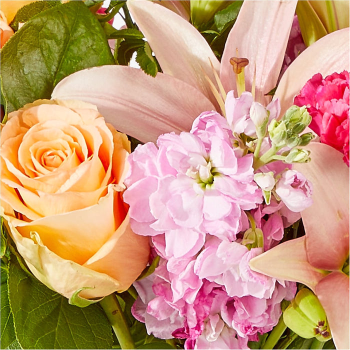 Bisous Bouquet – BUEHLER'S FLORAL, Wooster OH