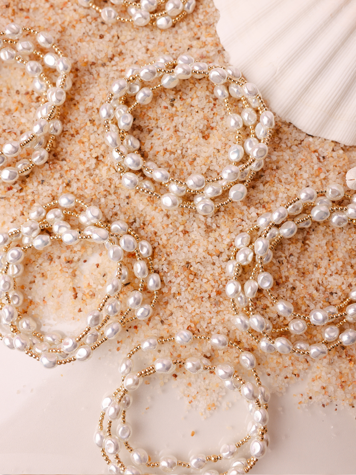 Bri Pearl Bracelet in Gold