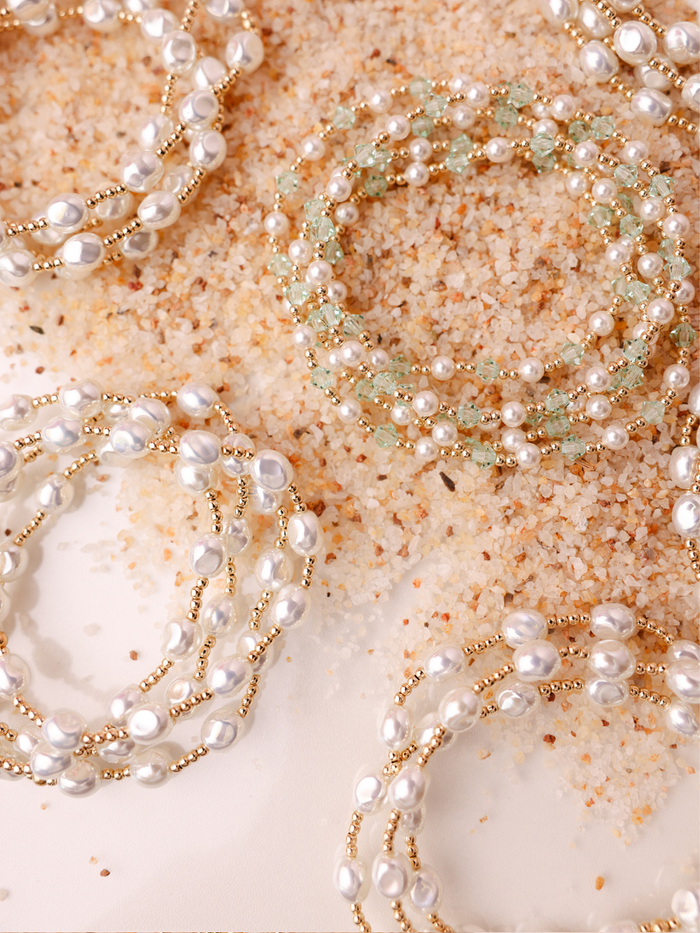 Bri Pearl Bracelet in Gold