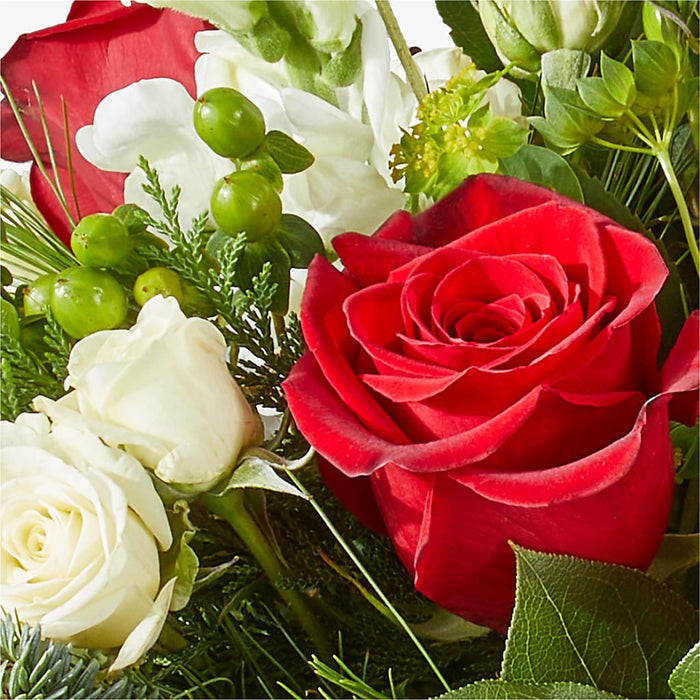 Deck the Halls Bouquet – BUEHLER'S FLORAL, Wooster OH