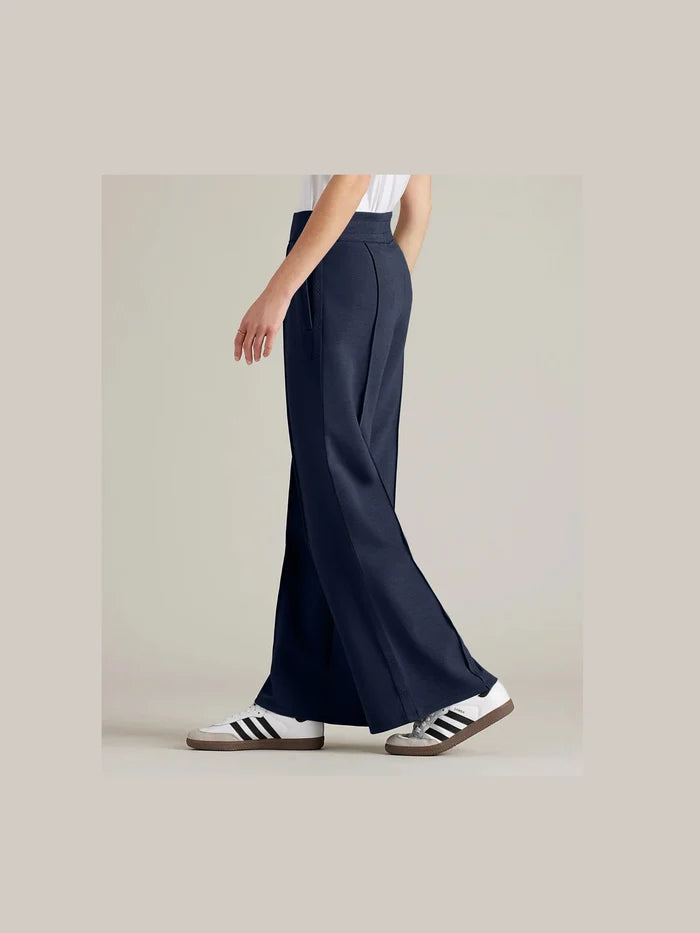 Dream Glow Trouser - Navy