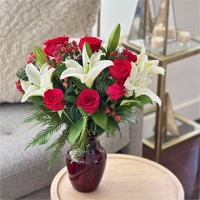 Evergreen Delight Bouquet – BUEHLER'S FLORAL, Wooster OH