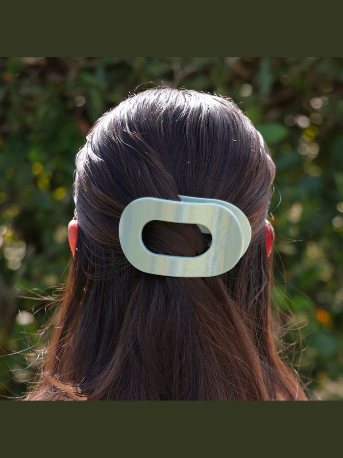 Flat Round Hair Clip | Medium | Dew Drop