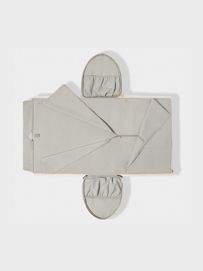 Fold Out Garment Weekend Bag