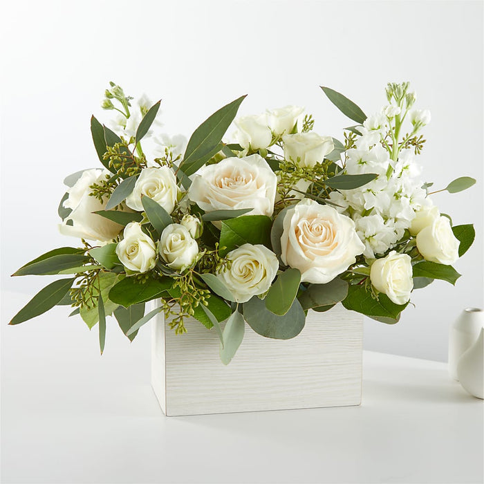 Fresh Linen Box Bouquet – BUEHLER'S FLORAL, Wooster OH