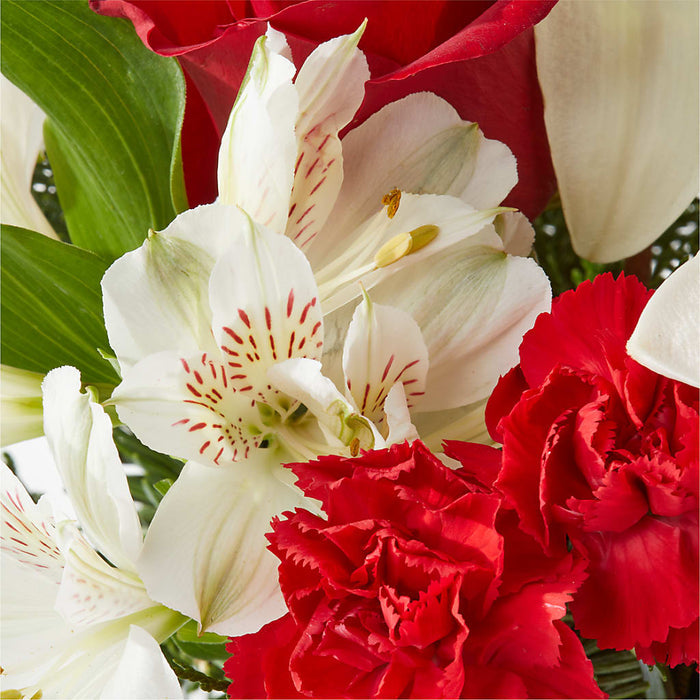 Holiday Season Bouquet – BUEHLER'S FLORAL, Wooster OH