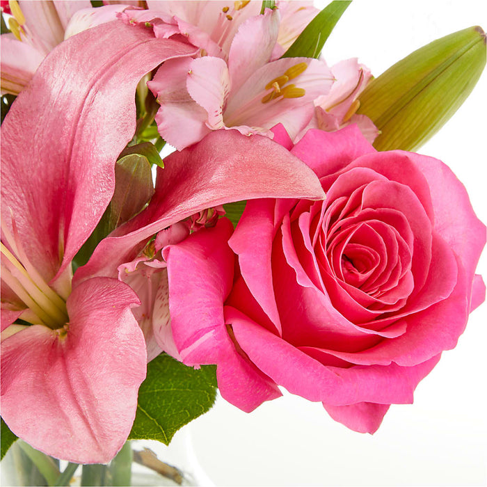 Lots of Love Bouquet – BUEHLER'S FLORAL, Wooster OH