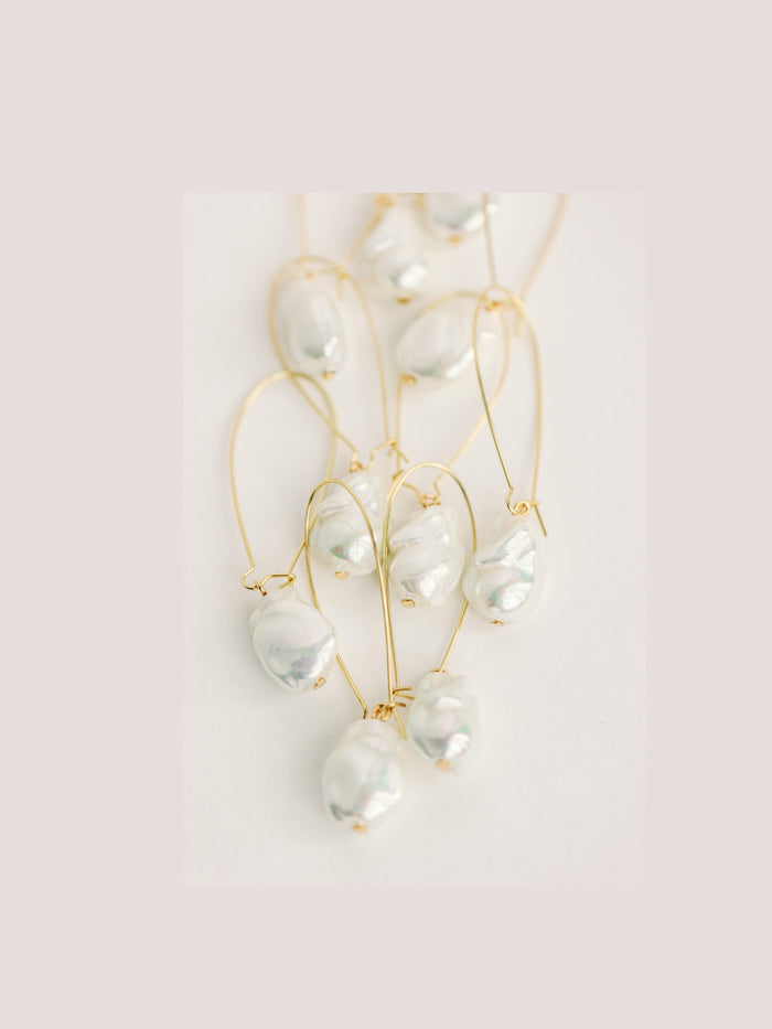 Natural Pearl Minimalist Threader Earrings