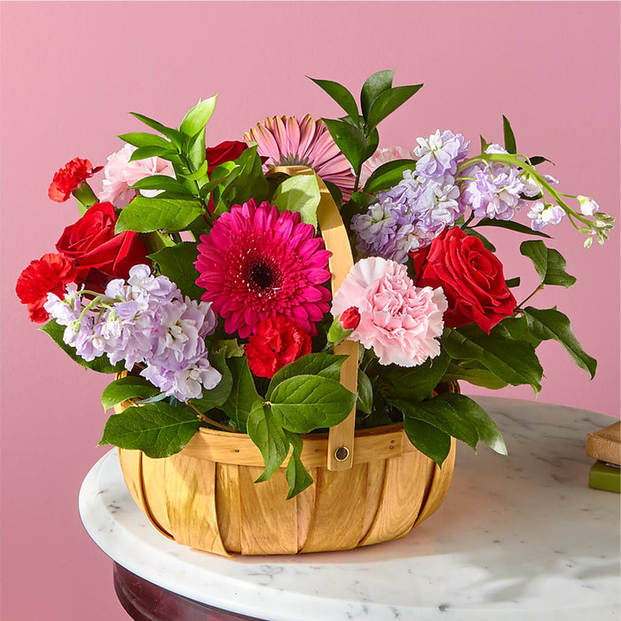 Pink Picnic Basket – BUEHLER'S FLORAL, Wooster OH