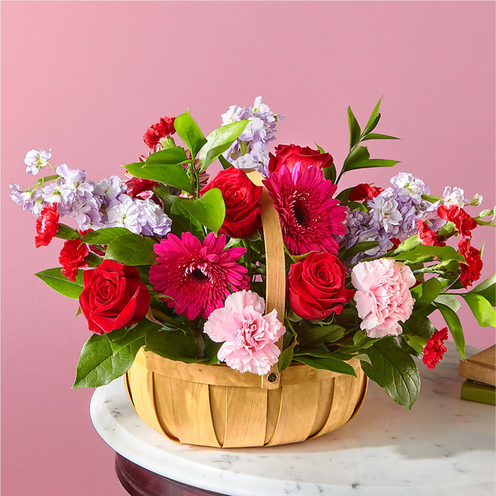 Pink Picnic Basket – BUEHLER'S FLORAL, Wooster OH