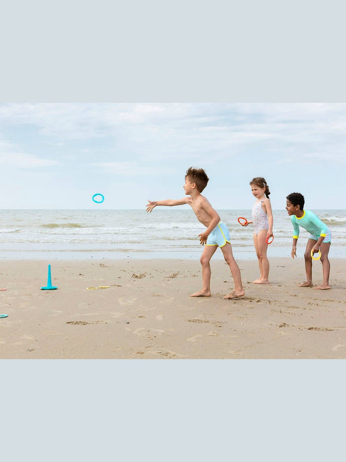 Quut Beach Set -  Triplet, Ringo and a Magic Sand Shaper