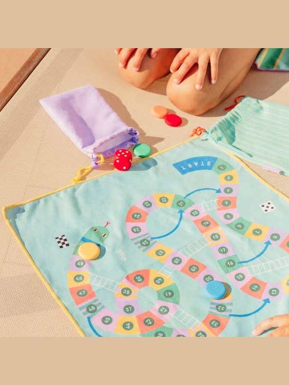 Quut Travel Games - Snakes & Ladders/Goose