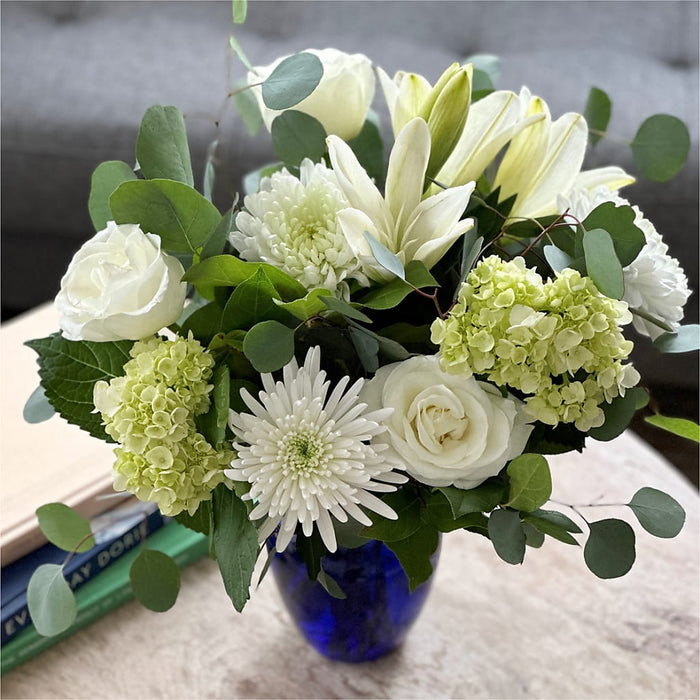 Snowy Dreams Bouquet – BUEHLER'S FLORAL, Wooster OH