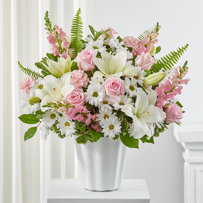 Soft Touch Tabletop Basket – BUEHLER'S FLORAL, Wooster OH