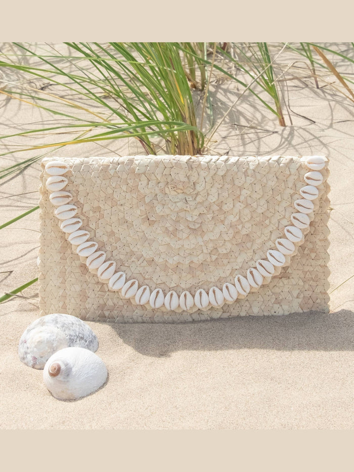 Straw Clutch - Off White with Cowrie Shell Trim