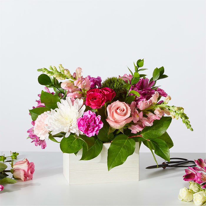 Sweetberry Box – A Florist Original – BUEHLER'S FLORAL, Wooster OH