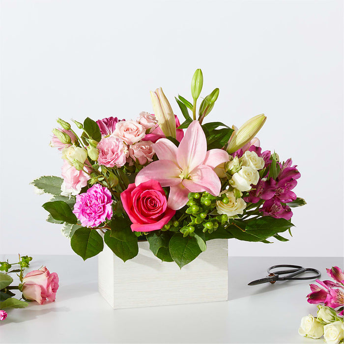 Sweetberry Box – A Florist Original – BUEHLER'S FLORAL, Wooster OH