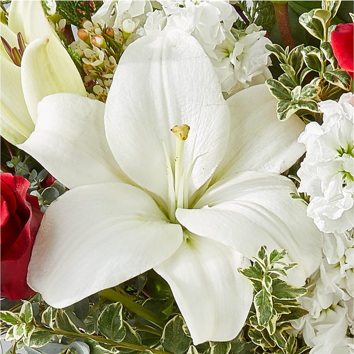 Twinkle Lights Bouquet – BUEHLER'S FLORAL, Wooster OH