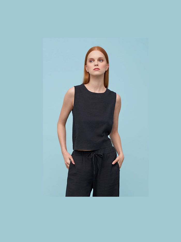 Women's Woven Sleeveless Top - Black